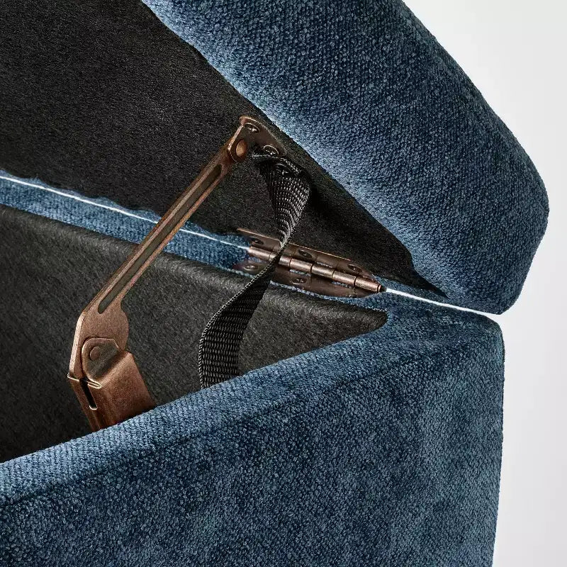 Vintage Inspired Ornate Storage Bench with Detailed Cutout Textured Velvet